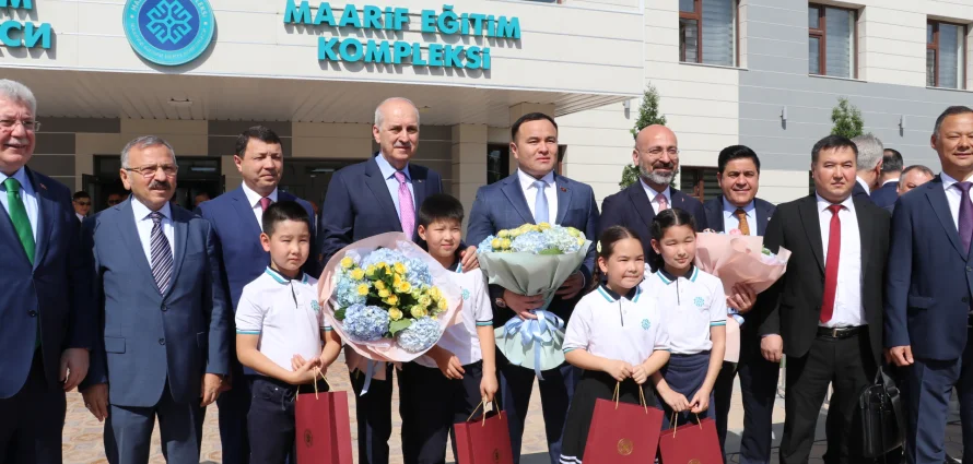 TBMM Başkanı Numan Kurtulmuş, Kırgızistan'da Maarif Okulu'nu Ziyaret Etti