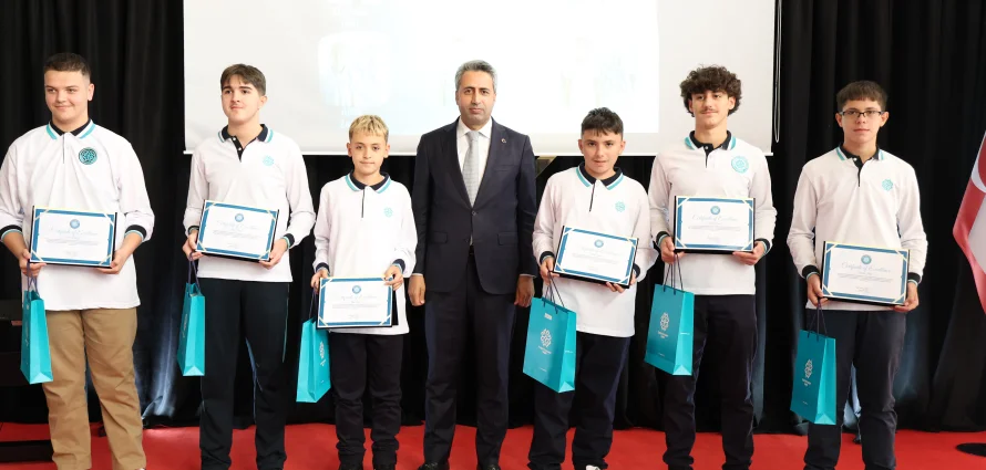 Maarif Okulları Kosova’da 70 Öğrencinin Başarısını Kutladı