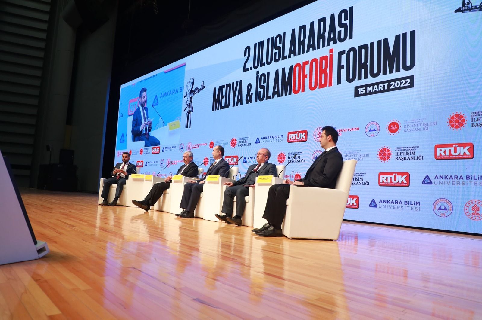 Türkiye Maarif Vakfı Başkanı Prof. Dr. Birol Akgün Uluslararası Medya ve İslamofobi Forumu’nda Konuştu