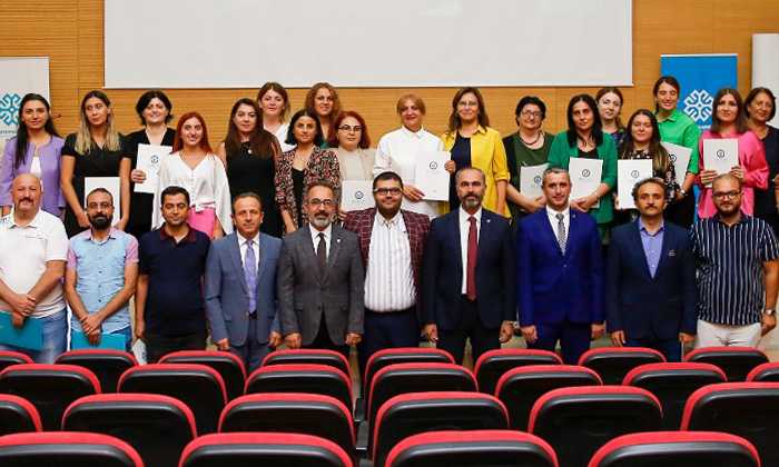 Bayburt Üniversitesinde Gürcistan Öğretmenlerinin Mesleki Eğitimleri Tamamlandı