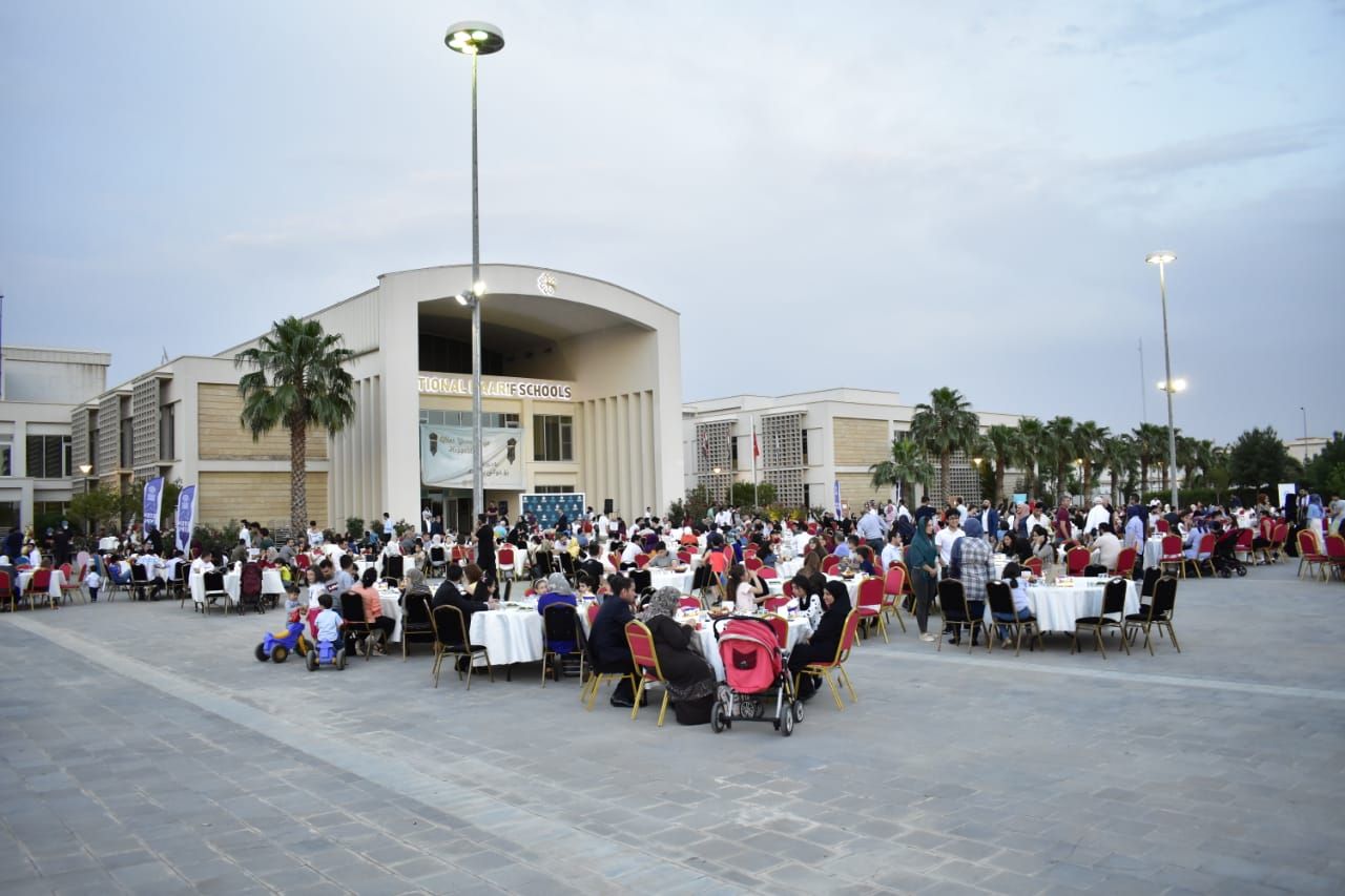 Erbil Uluslararası Maarif Okulu bin kişiye iftar verdi