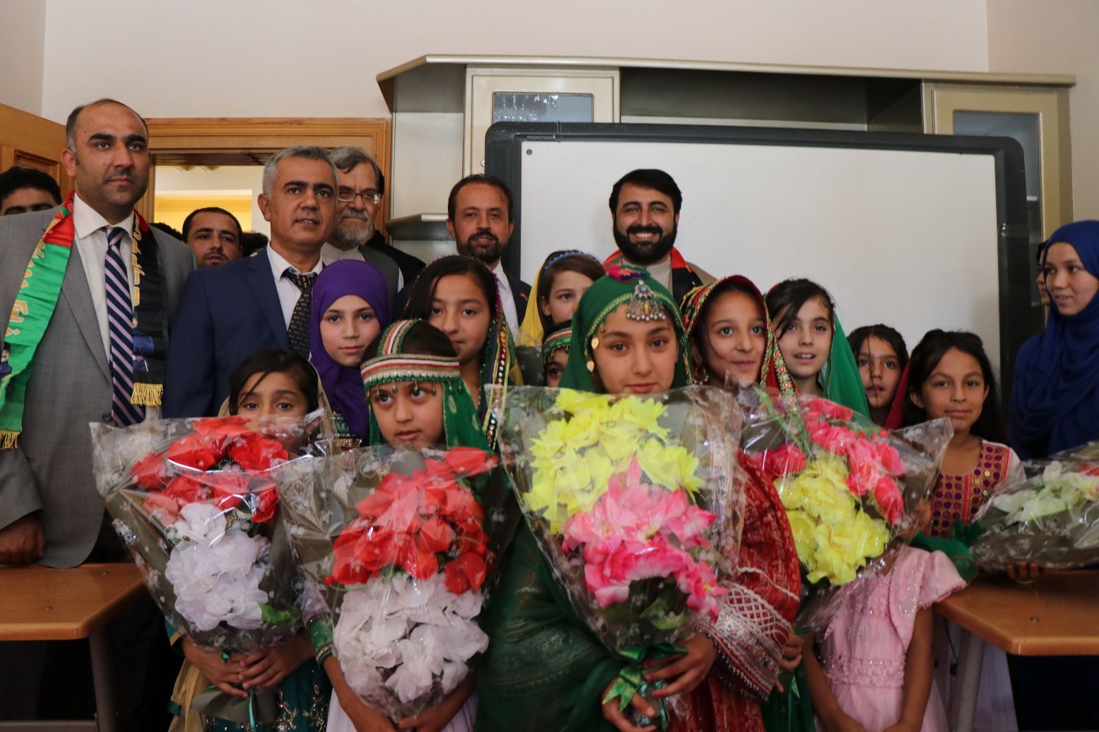 Türkiye Maarif Vakfı Afganistan’da Kız Lisesi ve Anaokulu Açtı