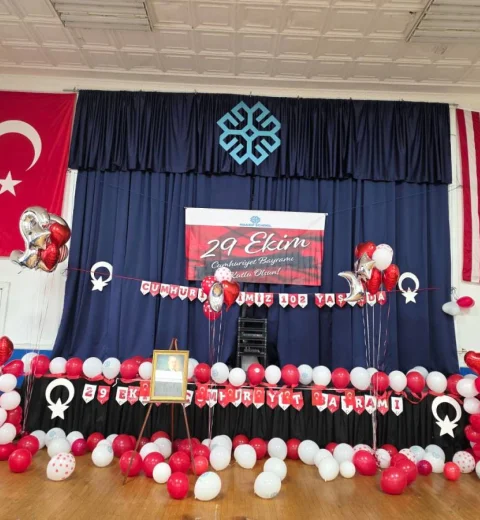 Cumhuriyet Coşkusu Dünyanın Dört Bir Yanında