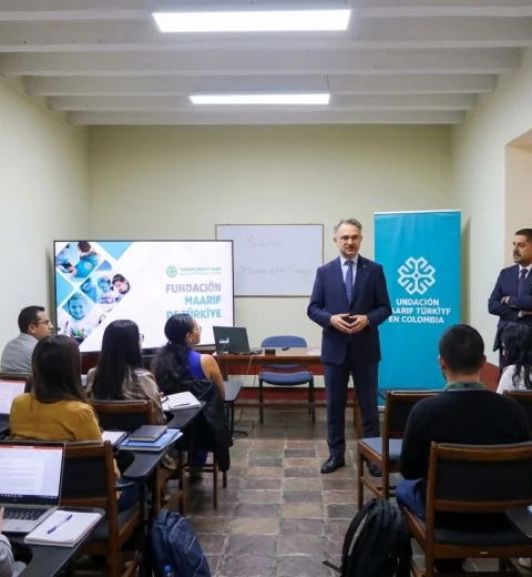 Kolombiya Dışişleri Bakanlığı Personeline Türkçe Kursu