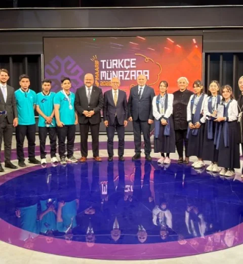 Uluslararası Maarif Türkçe Münazara Projesi’nin Şampiyonları Belli Oldu