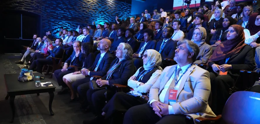 Geleceğin Projeleri Şekilleniyor: Maarif Mezunları Girişimcilik Kampı’nda Buluştu